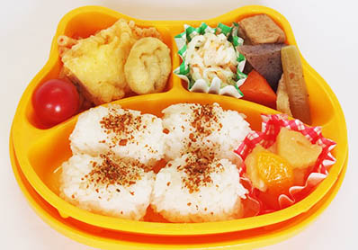 園児の皆も毎日楽しみ。幼稚園弁当。