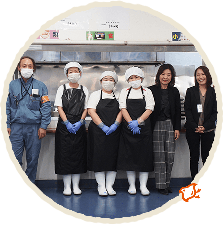 和伸工業 総務課 主任 田村大志様(左)